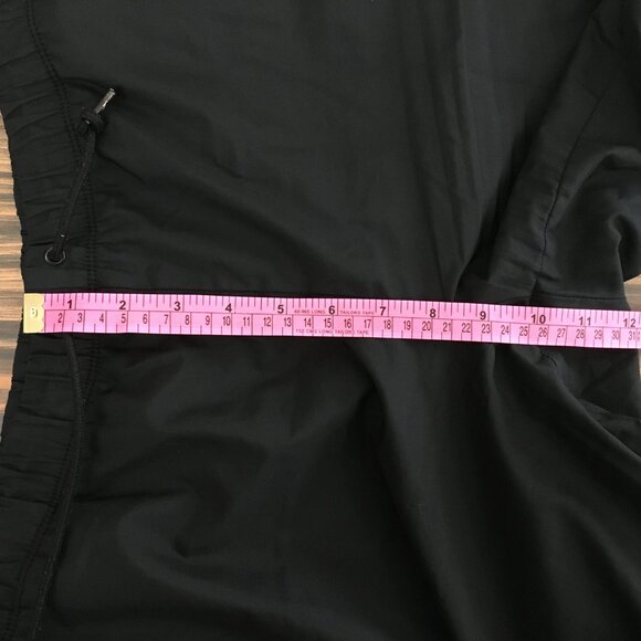[Nike] Black Mesh Lined Wide Leg Capris | L | Good - Picture 3 of 13